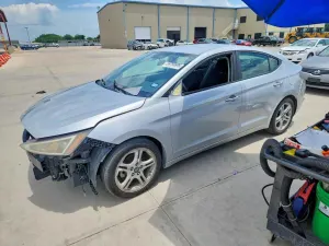 Hyundai Elantra 2.0L 4 2019