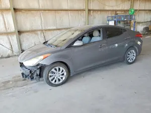 Hyundai Elantra 1.8L 4 2013