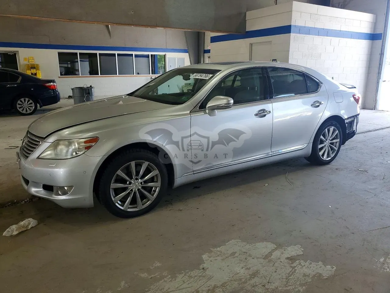 Lexus LS 4.6L 8 2011