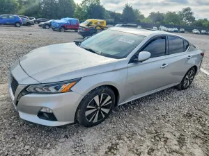 Nissan Altima 2.5L 4 2019