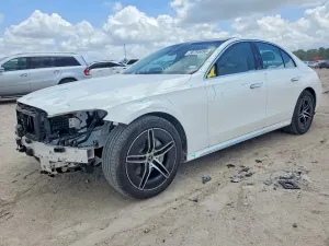 Mercedes-Benz E 2.0L 4 2026