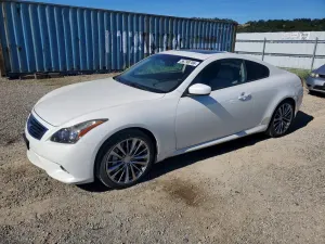 Infiniti G37 3.7L 6 2011
