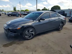 Hyundai Elantra 2.0L 4 2025