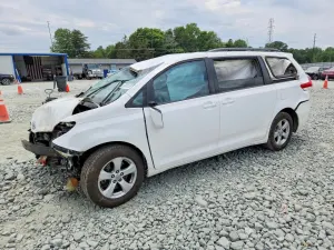 Toyota Sienna 3.5L 6 2011