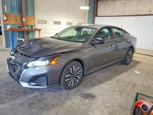 Nissan Altima 2.5L 4 2025