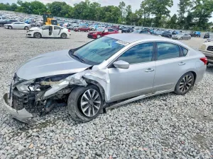 Nissan Altima 2.5L 4 2017