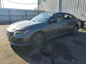 Nissan Altima 2.5L 4 2025