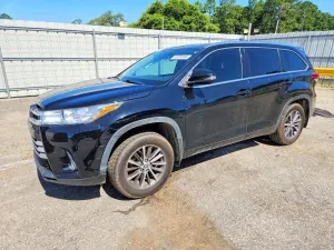Toyota Highlander 3.5L 6 2018