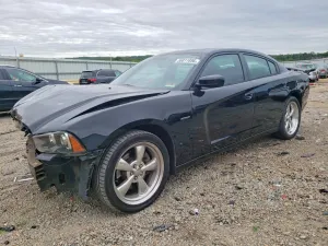 Dodge Charger 5.7L 8 2011