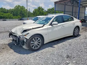 Infiniti Q50 3.7L 6 2014