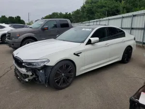 BMW M5 4.4L 8 2019