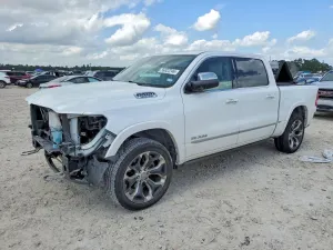 RAM 1500 5.7L 8 2020