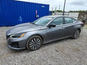 Nissan Altima 2.5L 4 2025