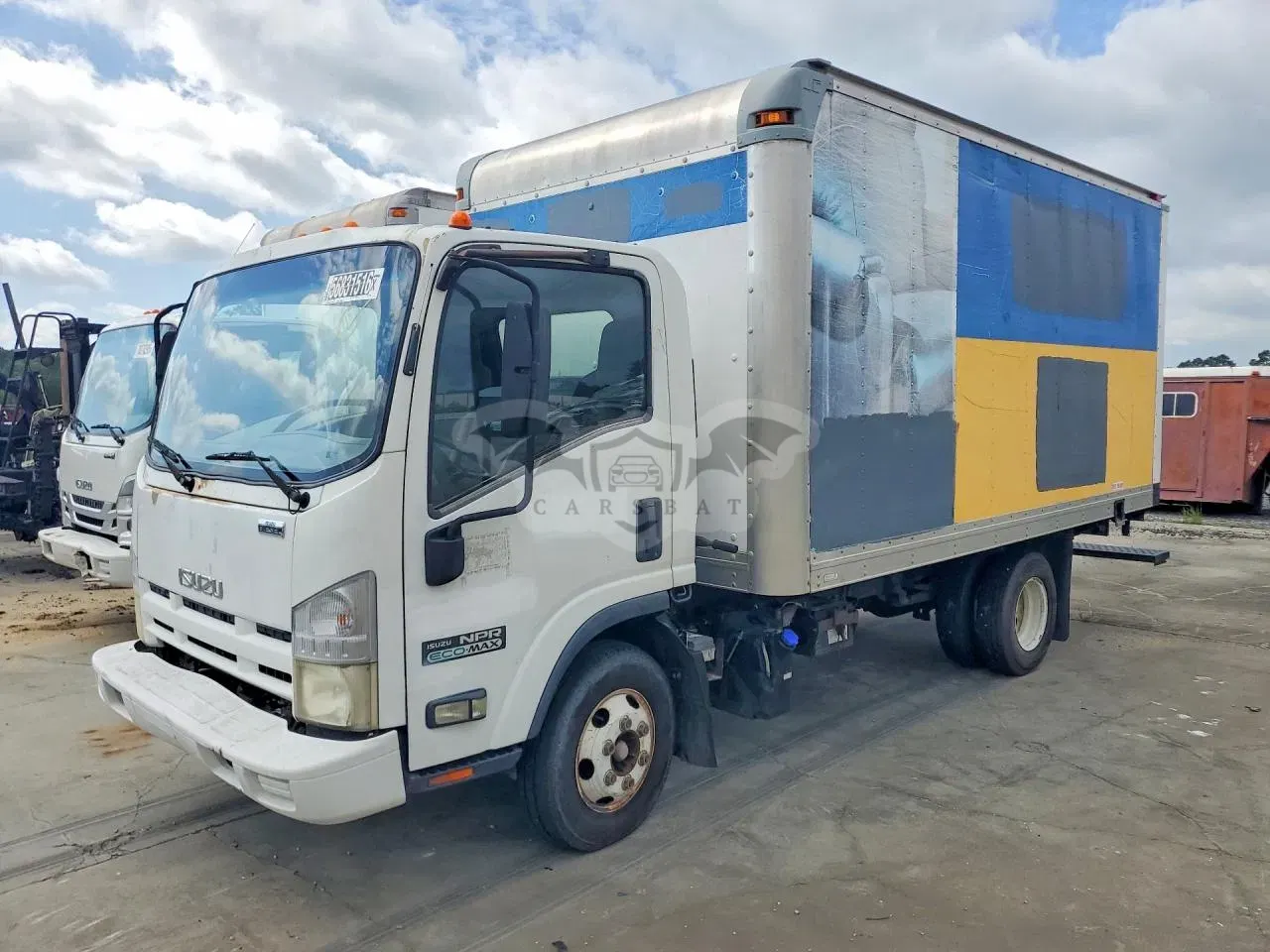 Isuzu NPR 3.0L 4 2011
