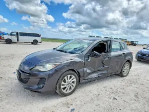 Mazda 3 2.0L 4 2013