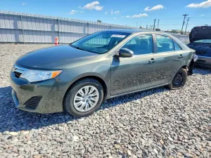 Toyota Camry 2.5L 4 2014