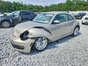 Volkswagen Beetle 2.5L 5 2012