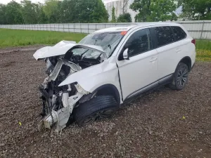 Mitsubishi Outlander 2.4L 4 2020