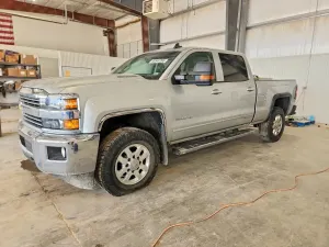 Chevrolet Silverado 1500 6.6L 8 2015