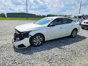 Nissan Altima 2.5L 4 2025