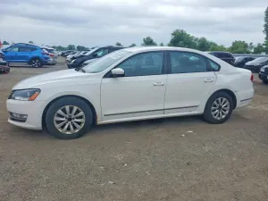 Volkswagen Passat 2.0L 4 2013