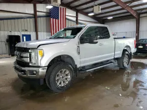 Ford F-350 6.2L 8 2017