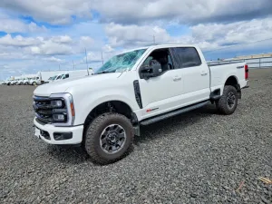 Ford F-350 6.7L 8 2024