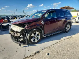 Toyota Highlander 3.5L 6 2014