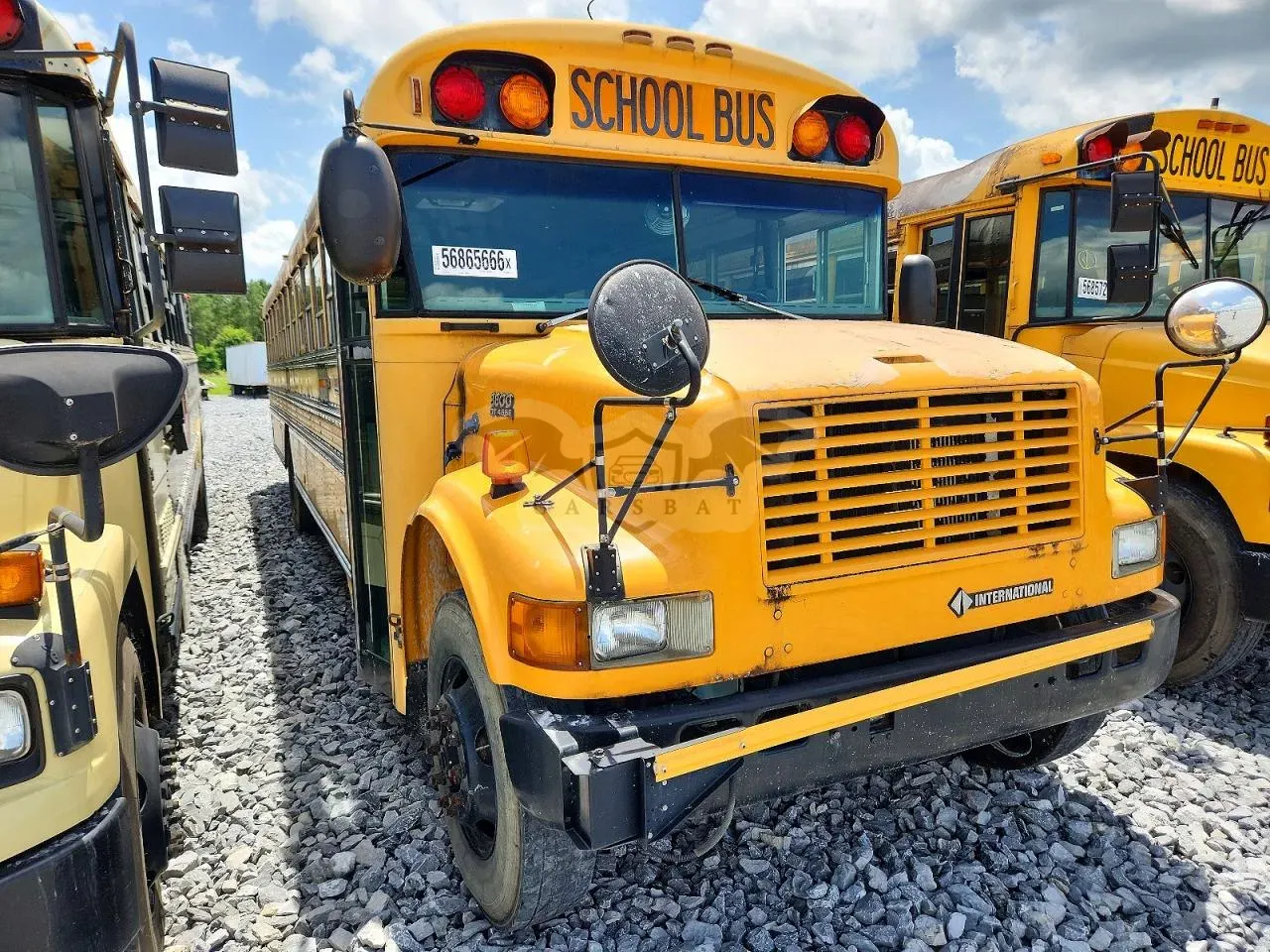 International 3000 6 2003