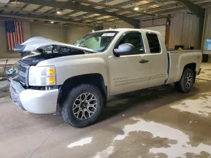 Chevrolet Silverado 1500 4.8L 8 2011