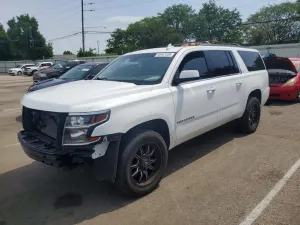 Chevrolet Suburban 5.3L 8 2016