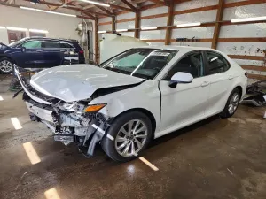 Toyota Camry 2.5L 4 2021