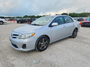 Toyota Corolla 1.8L 4 2012