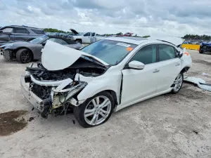 Nissan Altima 3.5L 6 2013