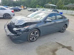 Hyundai Elantra 2.0L 4 2023