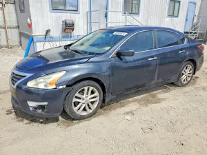 Nissan Altima 2.5L 4 2015