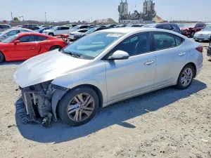 Hyundai Elantra 2.0L 4 2019