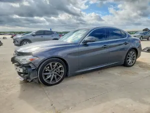 Alfa Romeo Giulia 2.0L 4 2017