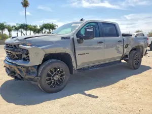 Chevrolet Silverado 1500 6.6L 8 2025
