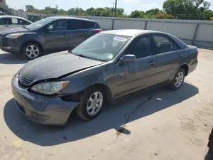 Toyota Camry LE 2.4L 4 2005