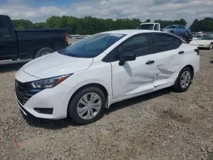 Nissan Versa 1.6L 4 2025