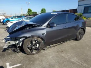 Tesla Model Y 2026