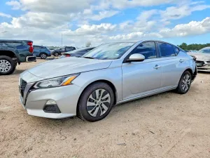 Nissan Altima 2.5L 4 2020