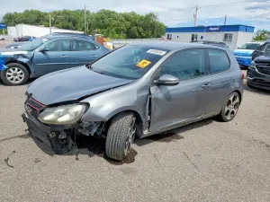 Volkswagen Golf 2.0L 4 2010