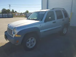 Jeep Liberty 3.7L 6 2005
