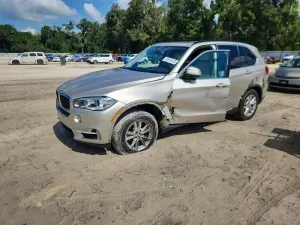 BMW X5 3.0L 6 2015