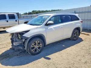 Toyota Highlander 3.5L 6 2016