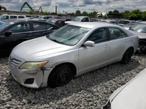 Toyota Camry BASE 2.5L 4 2011