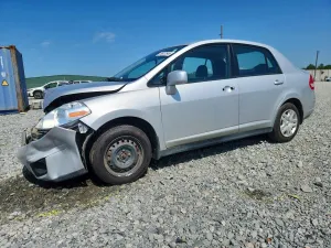 Nissan Versa 1.8L 4 2010