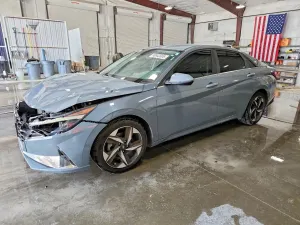 Hyundai Elantra 2.0L 4 2021